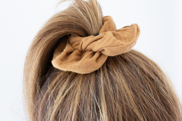 Haargummi Scrunchie - Caramel - aus hochwertigen Musselin - handmade in Deutschland (Versandkostenfrei)